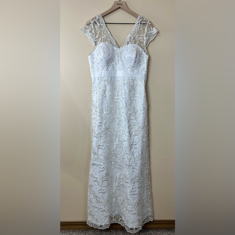 NWOT wedding dress - Picture 6 of 13